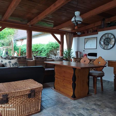 Apartmán na statku Apartman Klec Kültér fotó